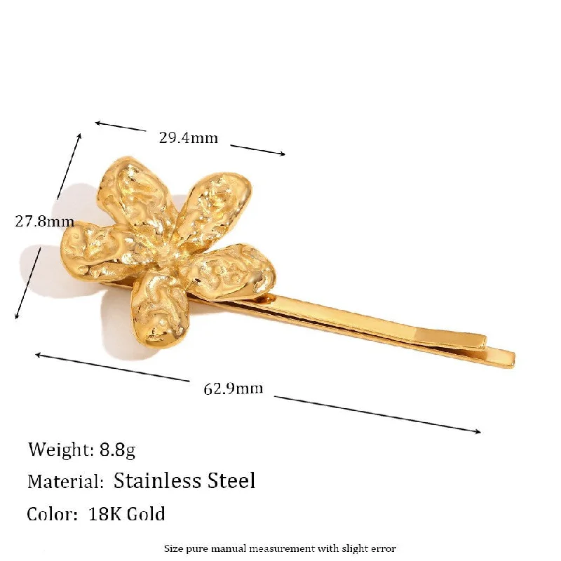 Hammer pattern petal hair clip - gold