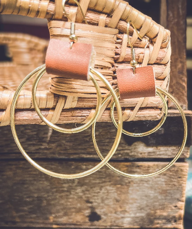 Outdoor women's earrings -Beautiful Leather Hoop Earrings- Gold or Silver