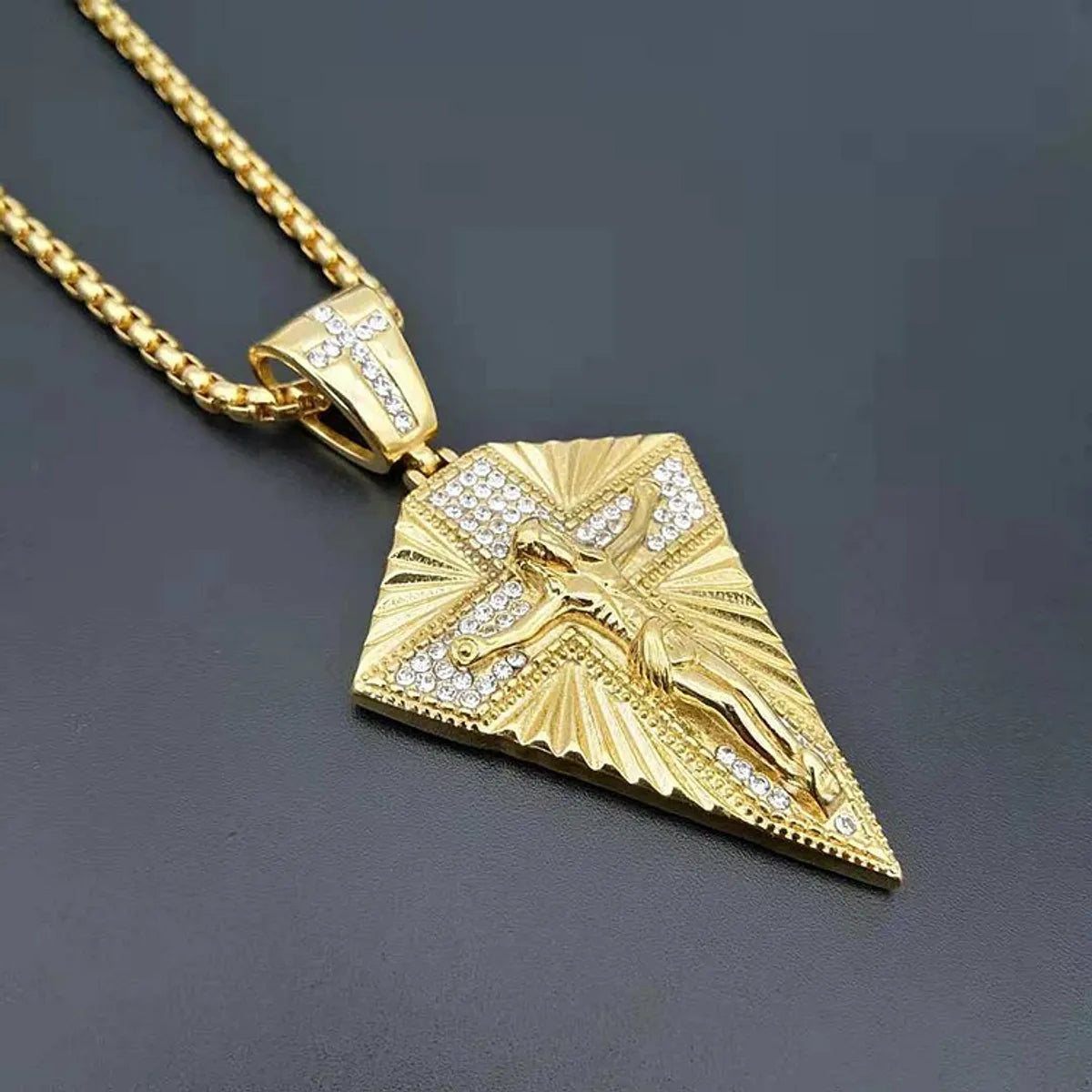 Women’s gold charm necklaces-Hip-Hop Solid Color Titanium Steel Inlay Rhinestones Men'S Pendant Necklace