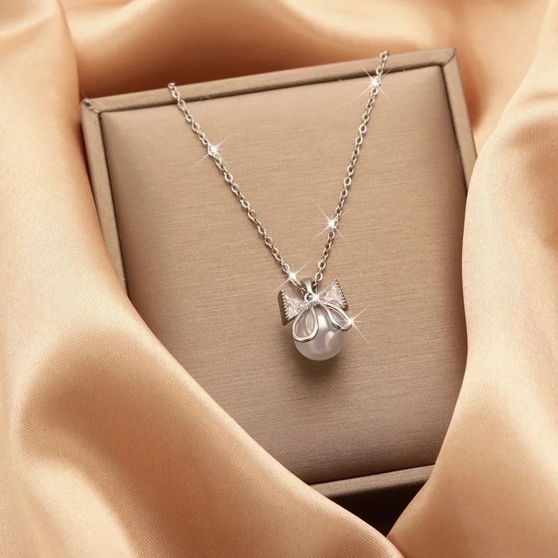 X1742# Bow Pearl Necklace