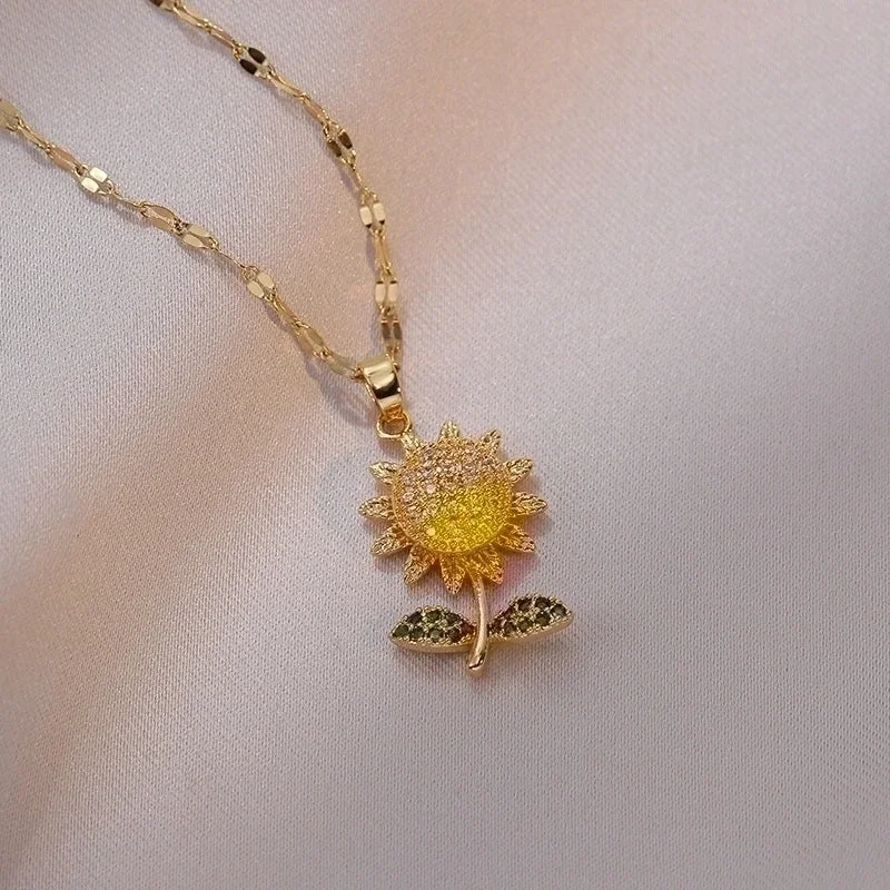 X1747# Micro Inlaid Zircon Sunflower Necklace