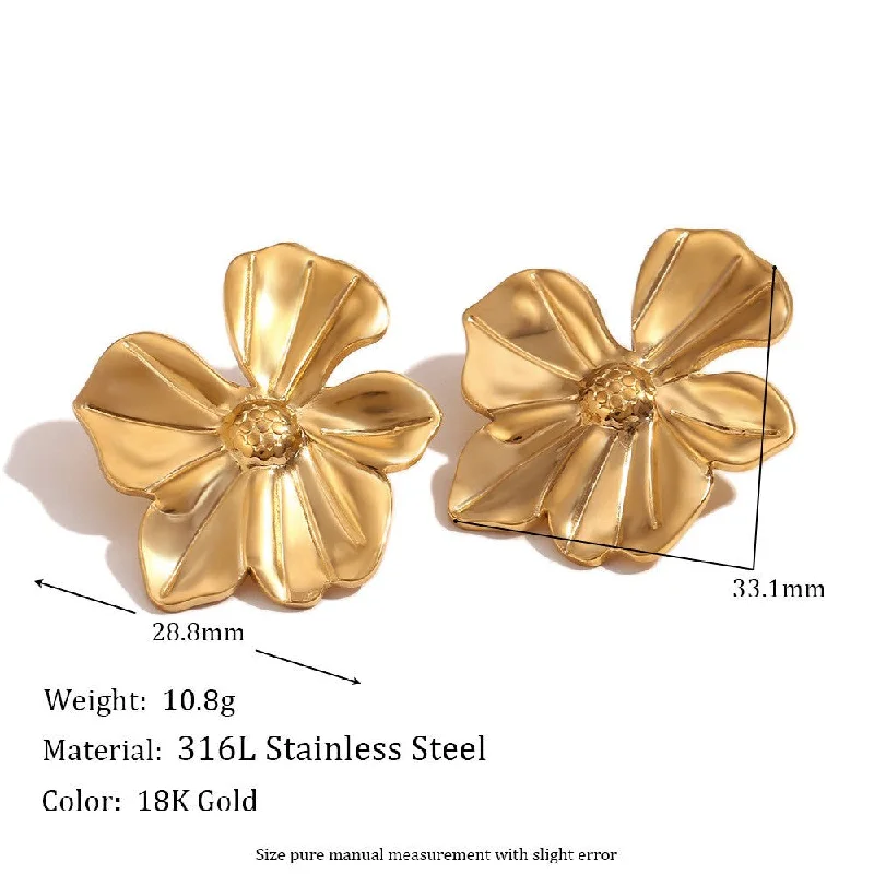 Casting five petal flower earrings - large - gold