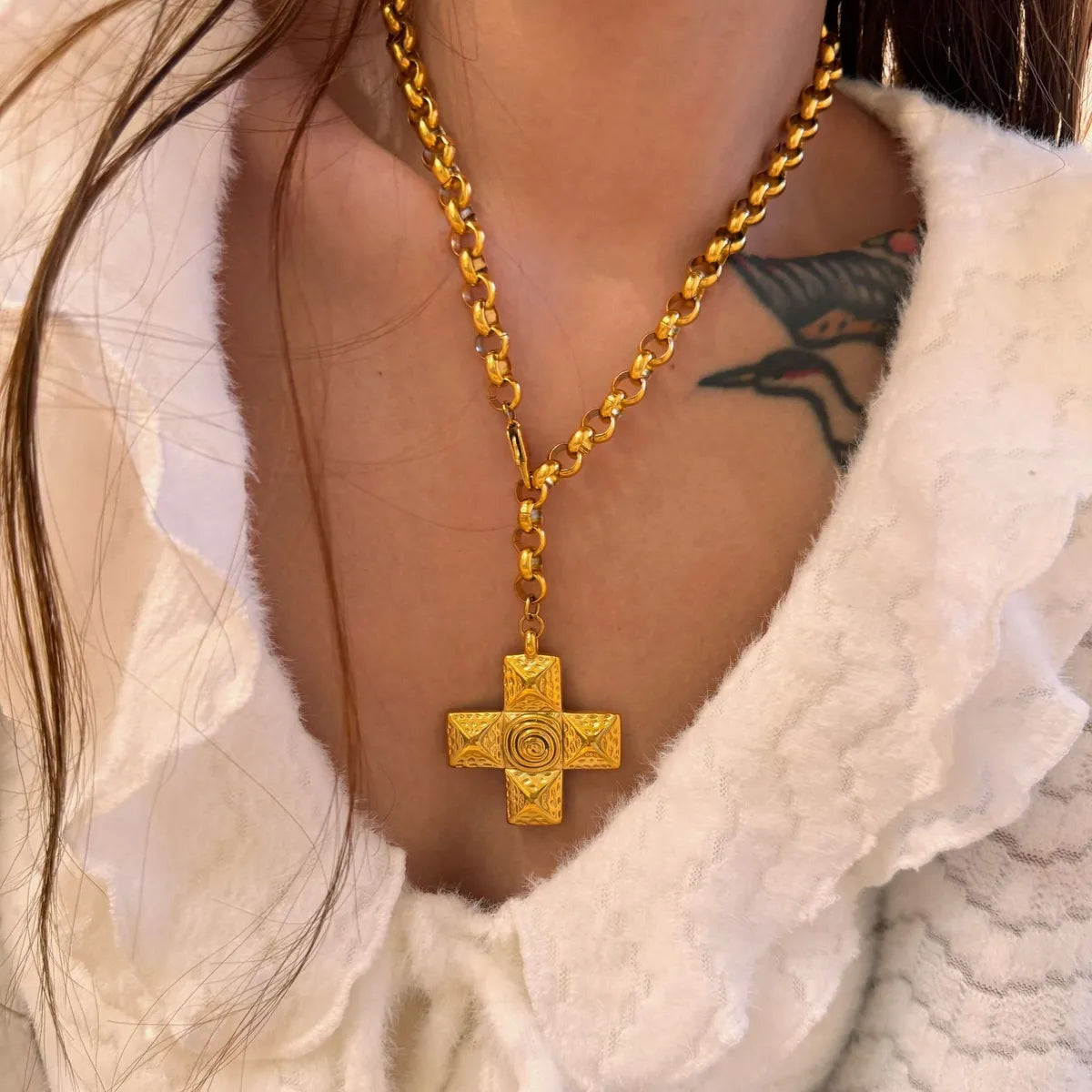 Women’s gold pendant necklaces-Titanium Steel 18k Gold Plated Retro Cross Plating Pendant Necklace