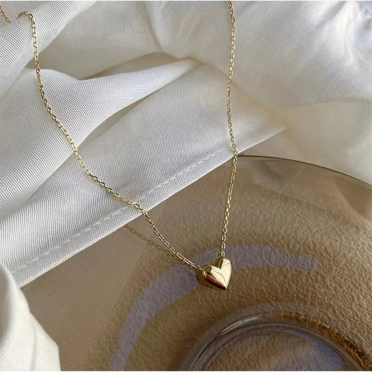 Women’s diamond choker necklaces-Lady Heart Shape Sterling Silver Plating 14k Gold Plated Necklace