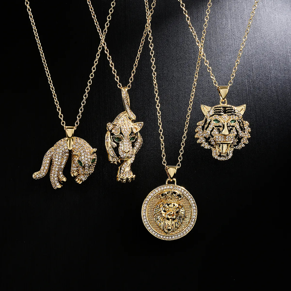 Women’s rhinestone necklaces-Fashion Copper 18k Gold Plating Zircon Animal Necklace Tiger Leopard Lion Pendant