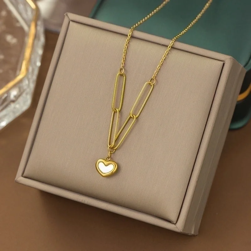 Yc [H299] White Shell Heart-Shaped Necklace [Gold]