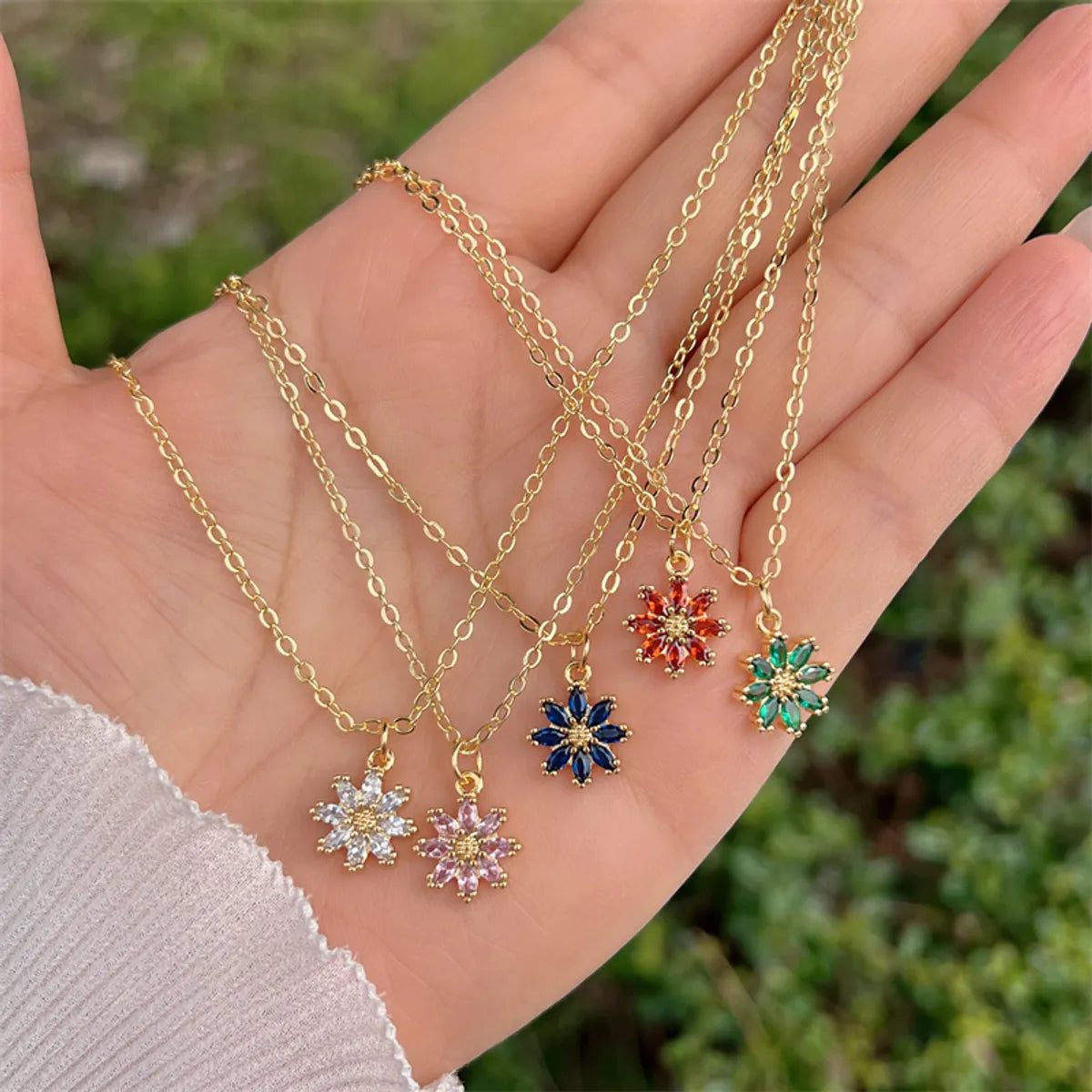 Women’s adjustable necklaces-Copper 18K Gold Plated Simple Style Classic Style Flower Plating Inlay Zircon Pendant Necklace