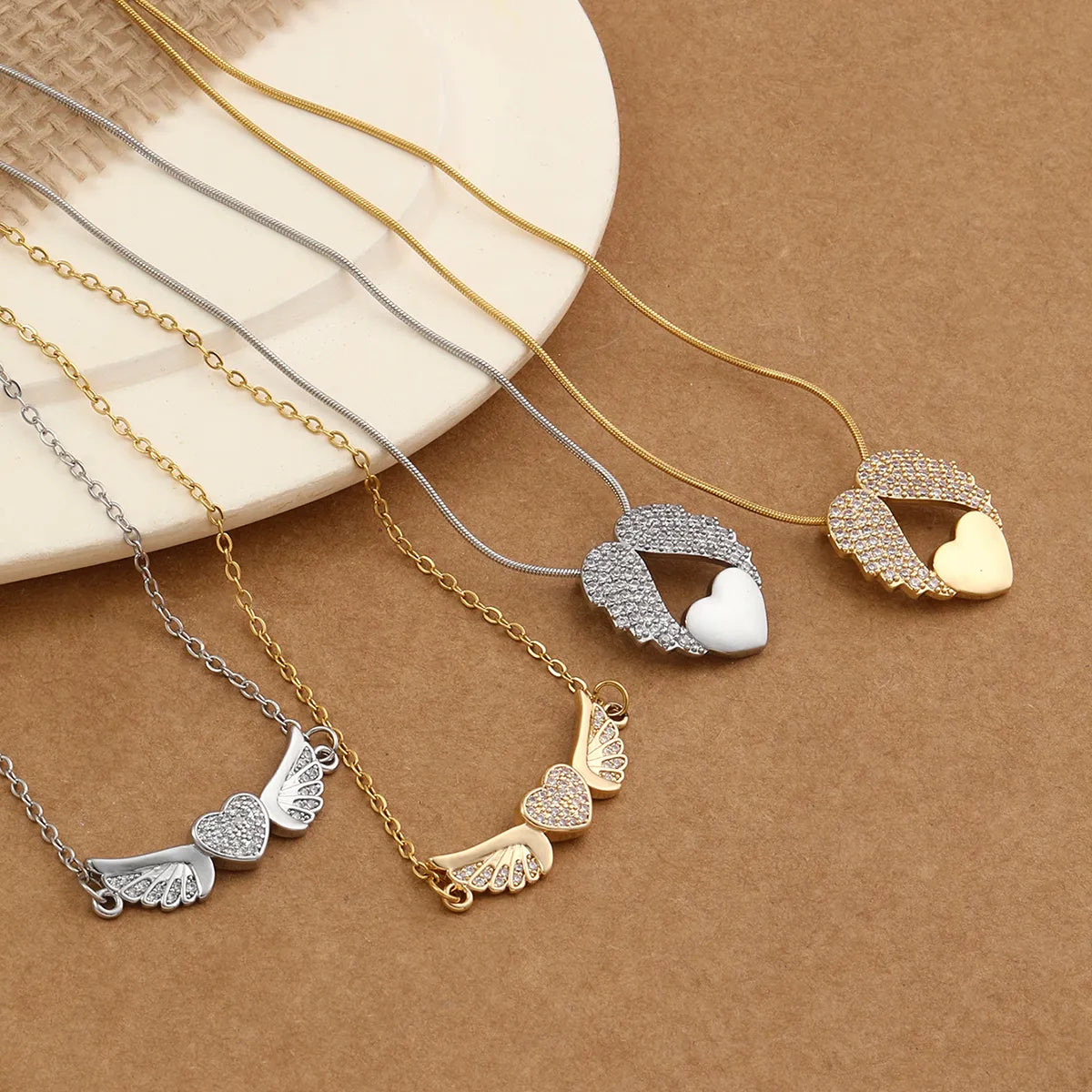 Women’s multi-strand necklaces-Vintage Style Heart Shape Wings Stainless Steel Plating Inlay Zircon 18k Gold Plated Pendant Necklace