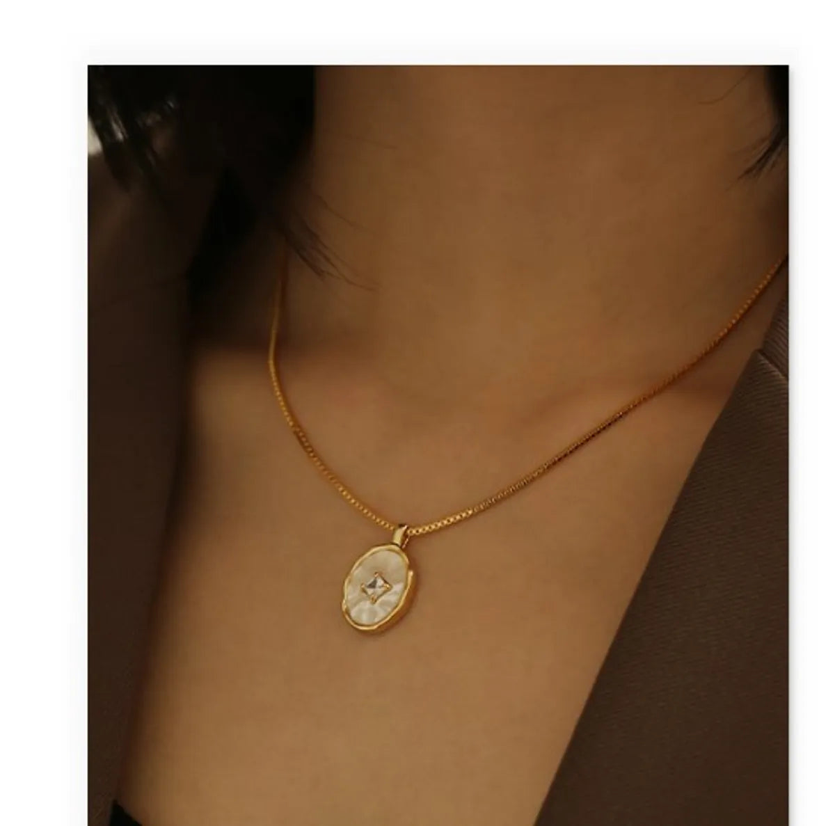 Women’s classic necklaces-Elegant Geometric Copper Plating Shell Zircon Pendant Necklace