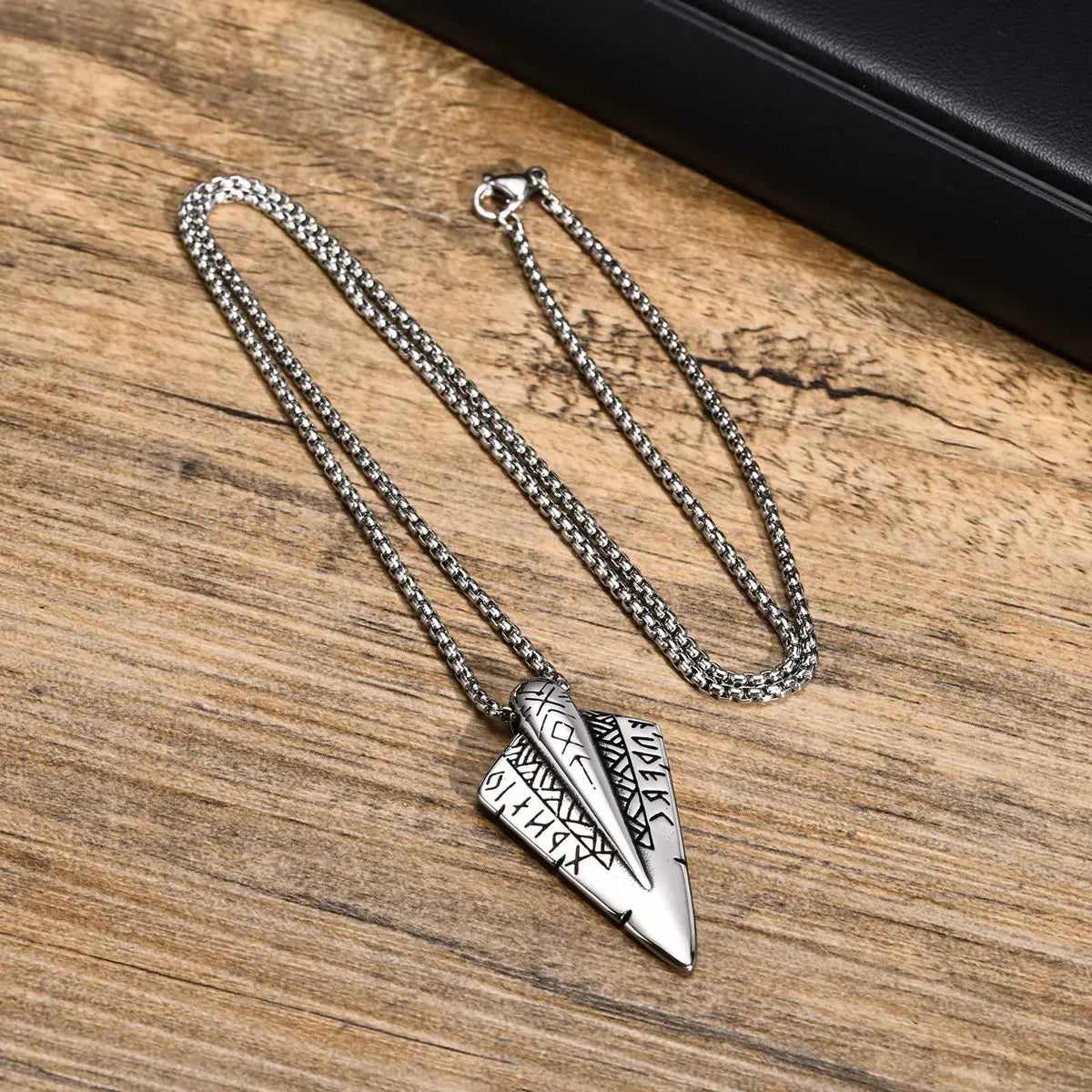 Women’s layered silver necklaces-Punk Simple Style Arrow 304 Stainless Steel Men'S Pendant Necklace