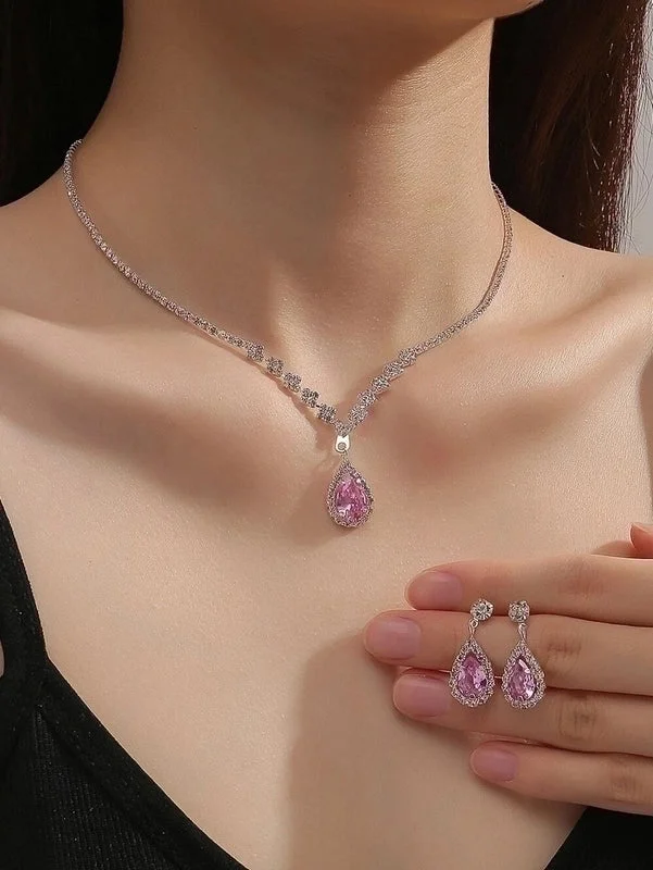 463 Pink Necklace Ear Stud