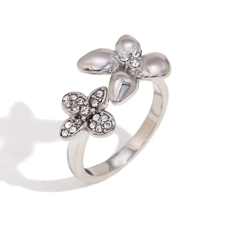 Asymmetric Size Flower Open Ring - Steel