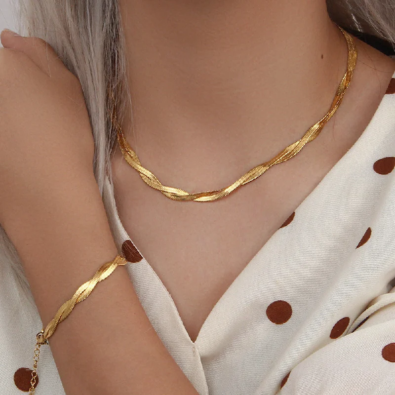 Women’s long pendant necklaces-Fashion Stripe Geometric Stainless Steel 18K Gold Plated Necklaces