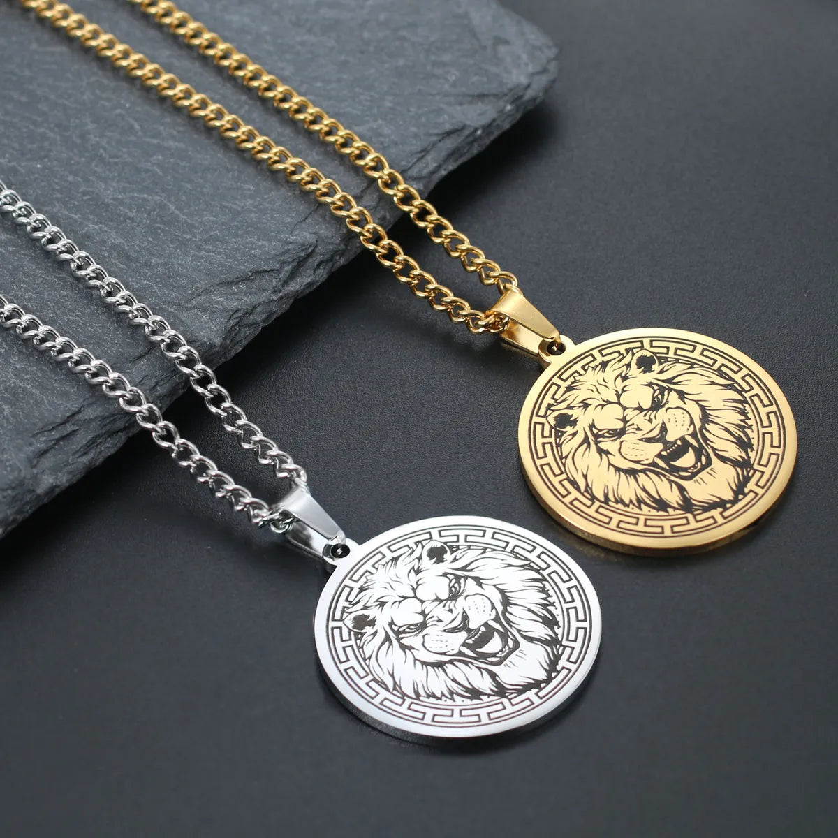 Women’s clasp necklaces-Punk Lion Wolf Tiger Stainless Steel Plating Men'S Pendant Necklace