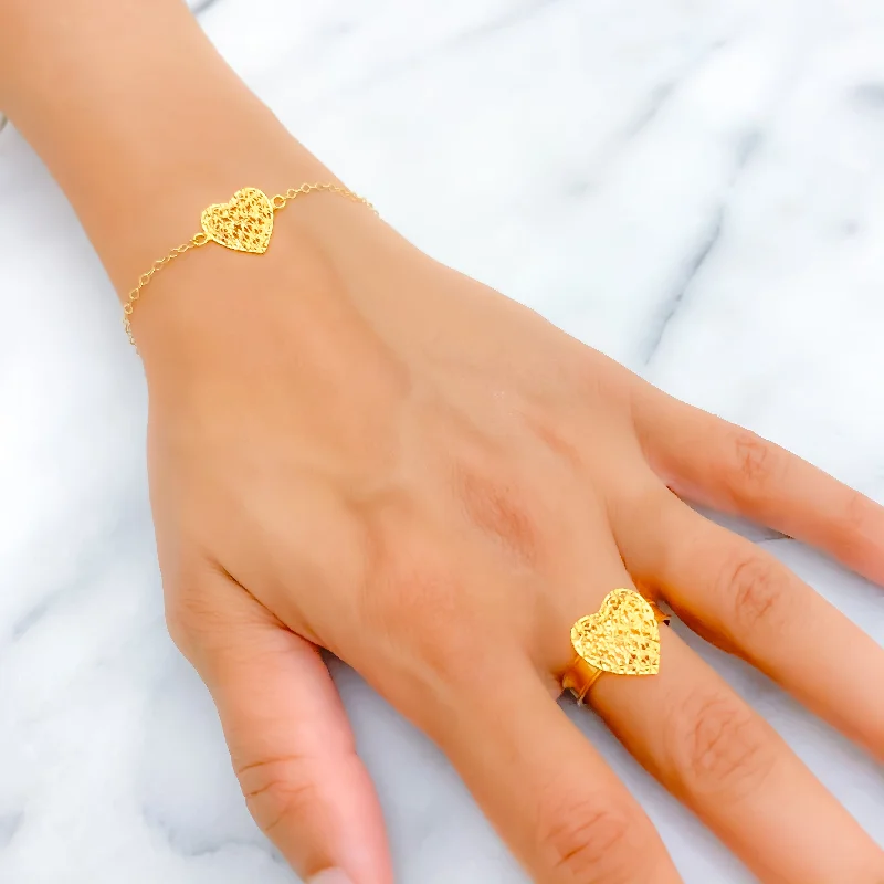 Women’s bangles for spring -Regal Gleaming Netted Heart 21k Gold Bracelet W / Matching Ring