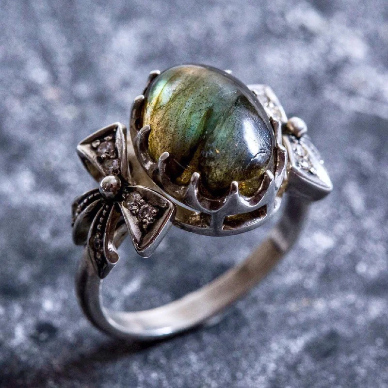 Women’s pearl rings-Labradorite Ring - Green Ribbon Ring - Vintage Bow Ring