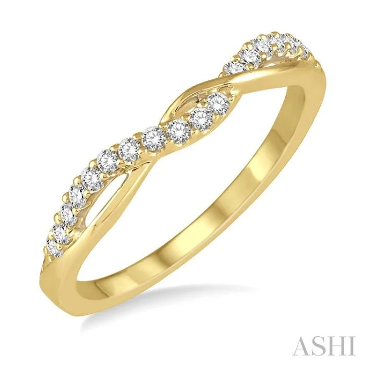 Unique engagement rings with colored diamonds for women -1/5 ctw Twisted Top Round Cut Diamond Wedding Band in 14K Yellow Gold