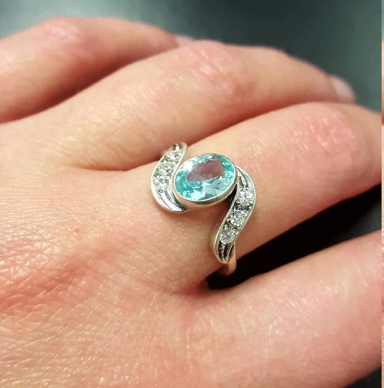 Women’s chunky rings-Aquamarine Ring - Sky Blue Ring - Vintage Bezel Ring