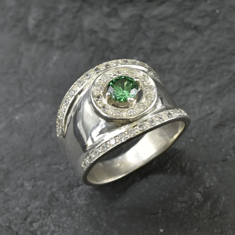 Women’s floral rings-Wide Emerald Band - Green Round Ring - Chunky Vintage Ring