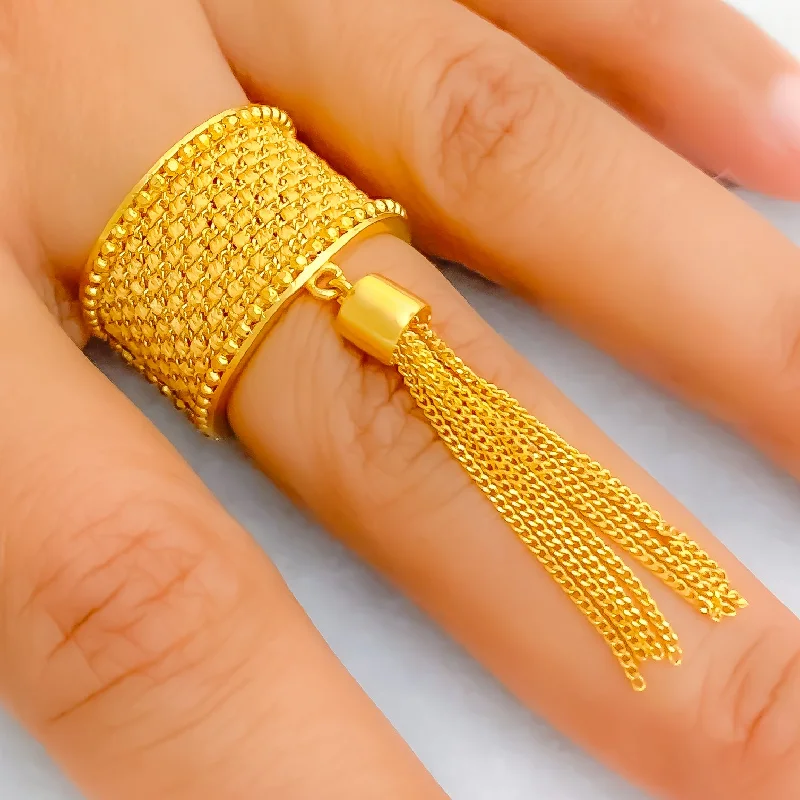 Women’s alternative rings-Magnificent Flat Chain 21k Gold Ring