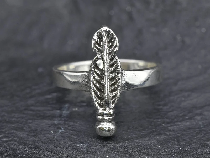 Women’s classic solitaire engagement rings-Silver Feather Ring - Plume Ring - Feather Ring