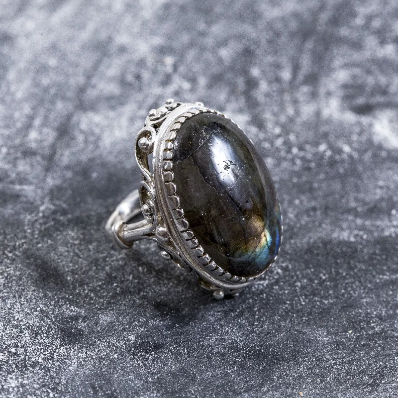 Women’s amethyst rings-Labradorite Ring - Large Oval Ring - Vintage Cocktail Ring