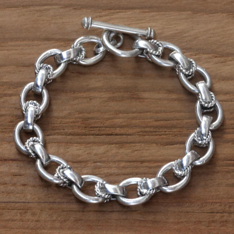 Luxury designer bangles for women -Brave Lady Silver Link Bracelet