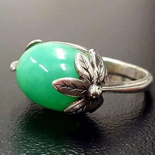 Women’s stackable wedding rings-Chrysoprase Ring - Leaf Statement Ring - Large Green Ring