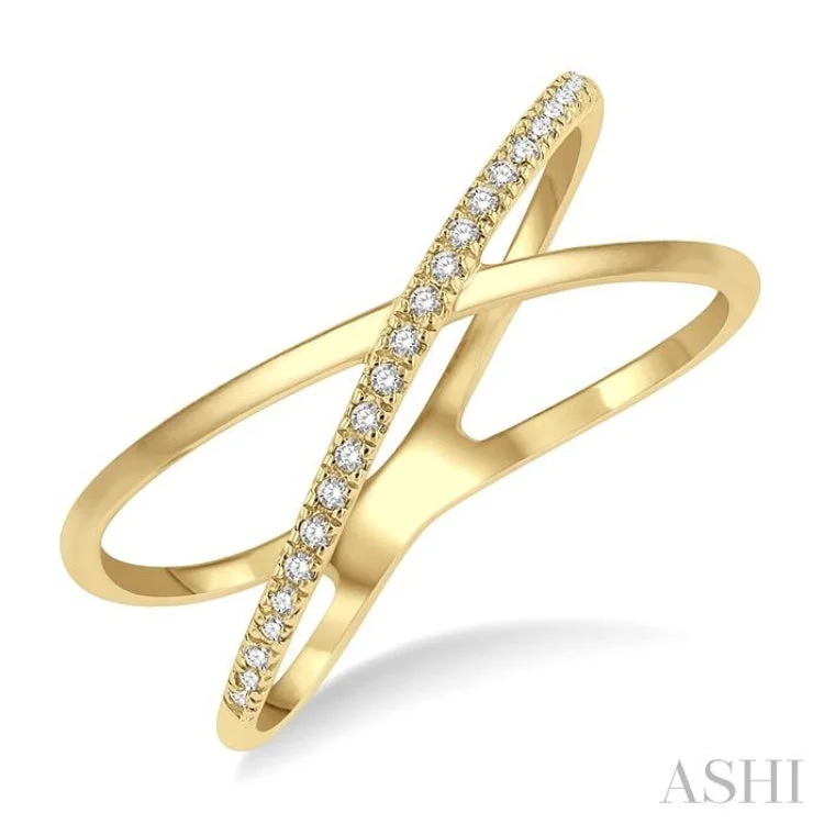 Diamond engagement rings for women -1/10 ctw Wide Split Round Cut Diamond Twist Ring in 10K Yellow Gold