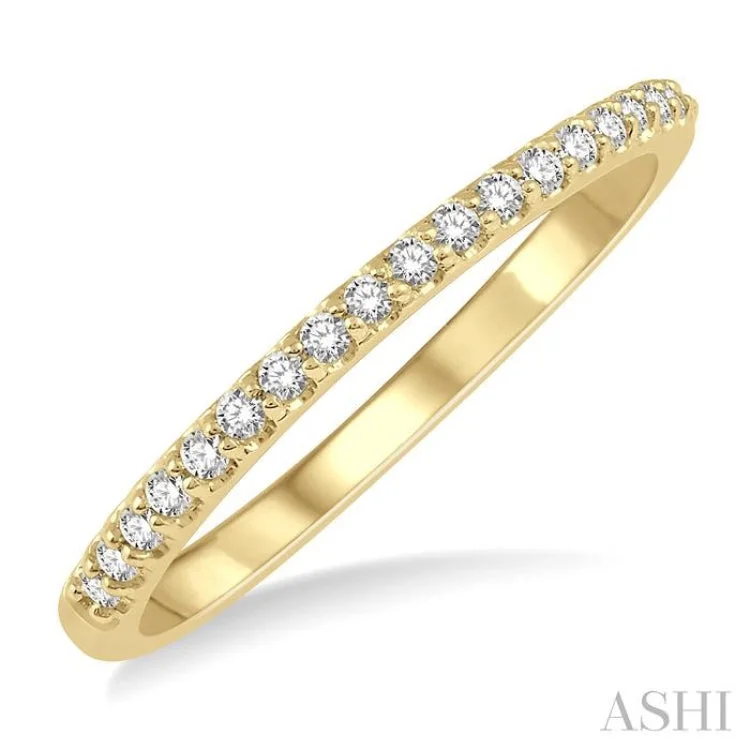 Classic engagement rings for women -1/6 ctw Round Cut Diamond Wedding Band in 14K Yellow Gold