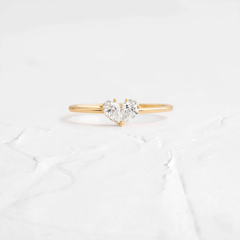 Women’s elegant rings-Overlap Heart Ring