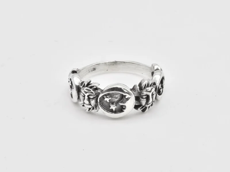 Women’s custom-designed rings-Sun and Moon Band - Silver Astrology Ring -  Celestial Ring