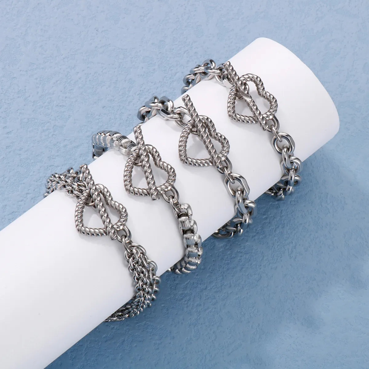 Adjustable women's bracelets -Simple Style Heart Shape Titanium Steel Toggle Bracelets