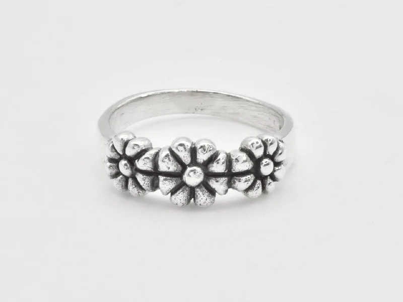 Women’s chic rings-Half Eternity Flower Ring - Daisy Ring - Silver Flower Ring