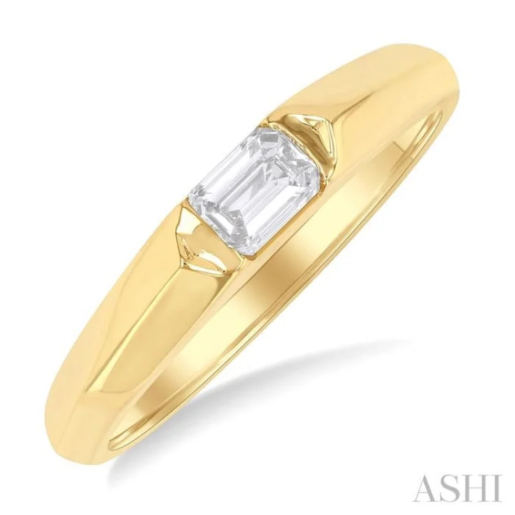 Engagement rings with floral design for women -1/3 ctw East-West Set Emerald Cut Diamond Solitaire Fashion Ring in 14K Yellow Gold