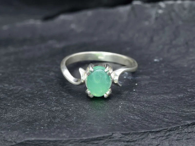 Women’s rose gold stack rings-Chrysoprase Ring - Green Oval Ring - Vintage Solitaire Ring