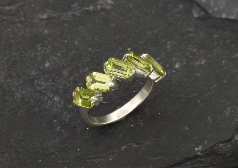 Women’s heart-shaped rings-Peridot Baguette Ring - Green Gemstone Ring - August Birthstone Ring