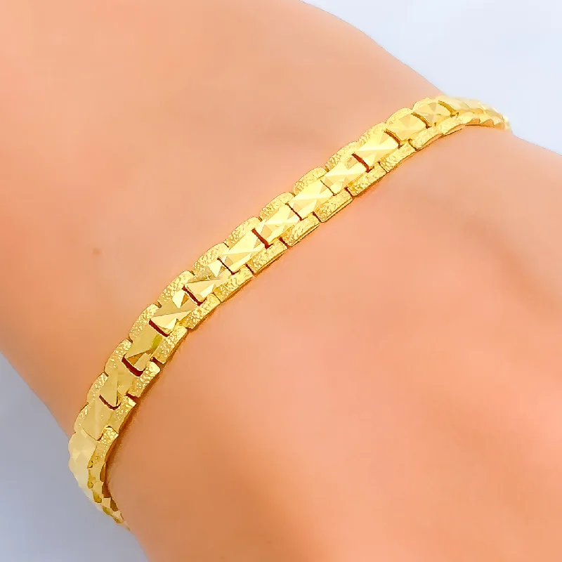 Trendy women's bangles -Chic Radiant 22k Gold Bracelet