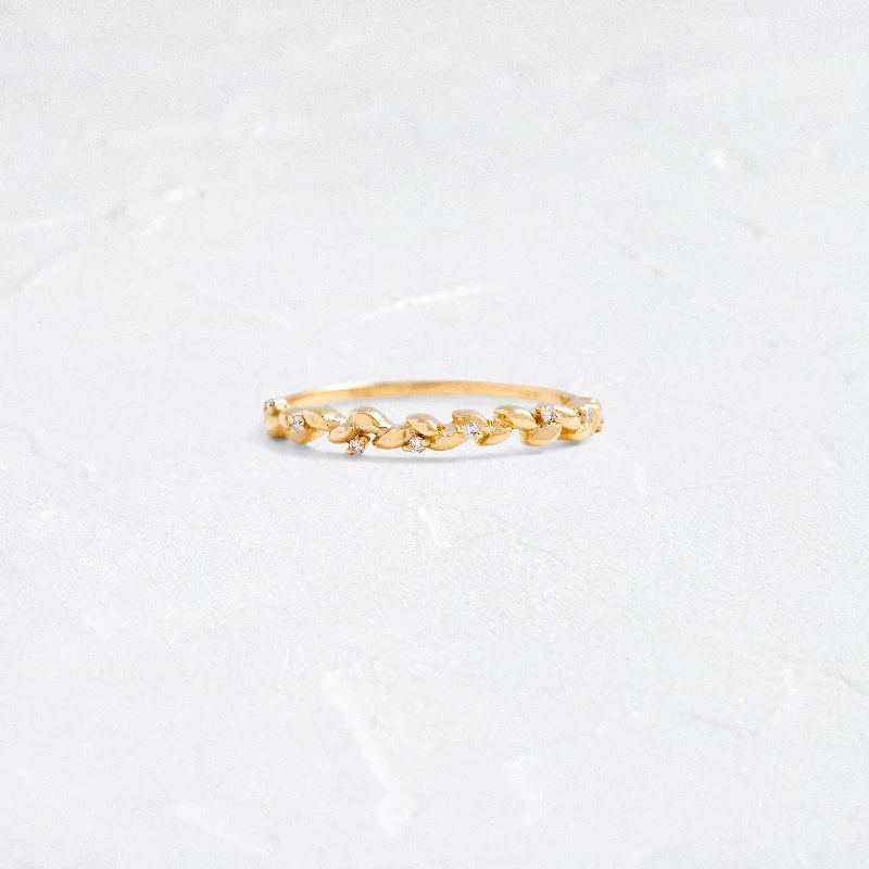 Women’s affordable engagement rings-Dewdrop Band